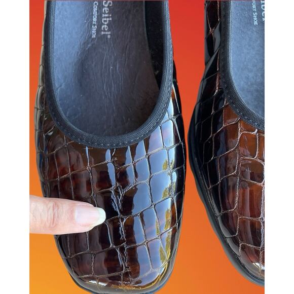 Josef Seibel Bridget Brown Patent Croc Wedges Womens US 9.5 EU 40 Walking Shoes - Picture 9 of 11